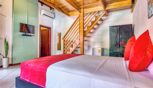 Deluxe Family Room with Balcony
