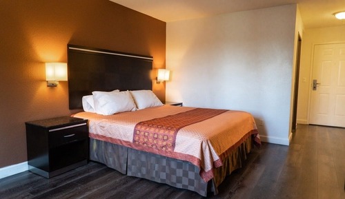 Honeymoon Room