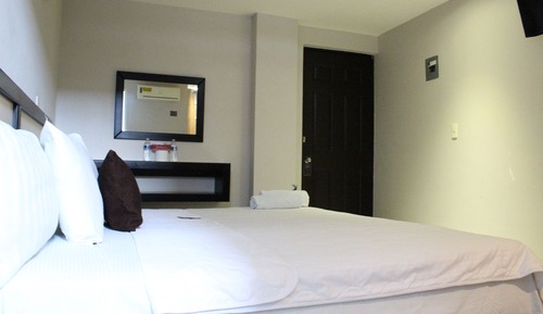 Superior Room, 1 King Bed, Non Smoking