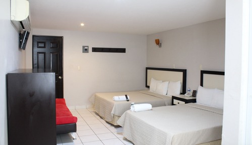 Classic Double Room, 2 Double Beds, Non Smoking