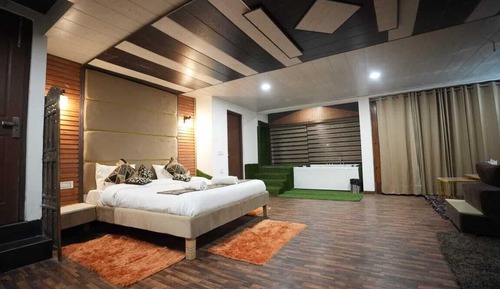 Premium Suite With Jacuzzi