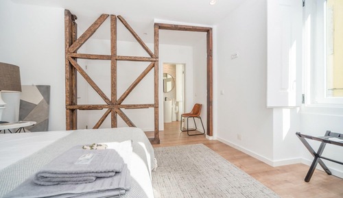 Superior Double Room, City View