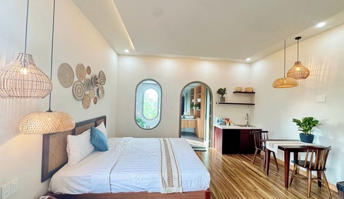 Deluxe Studio, Non Smoking, Bathtub