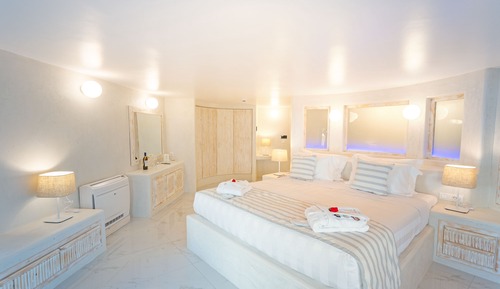 City Suite, 1 King Bed, City View