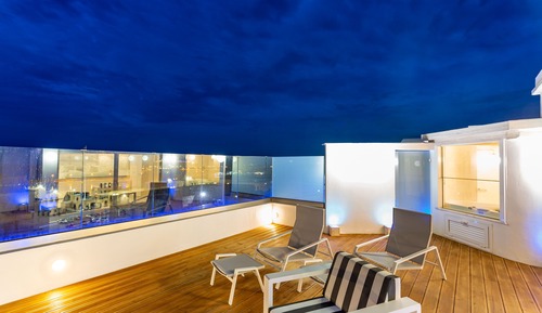 Deluxe Suite, 1 King Bed, Sea View, Executive Level