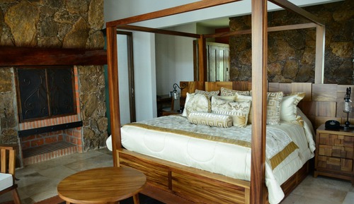Presidential Room, 1 King Bed, Non Smoking, Garden View