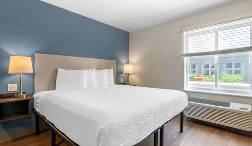 Deluxe Studio, Non Smoking, Refrigerator & Microwave