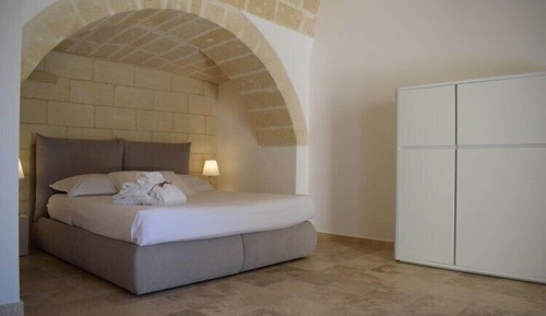 Deluxe Suite, 1 Queen Bed