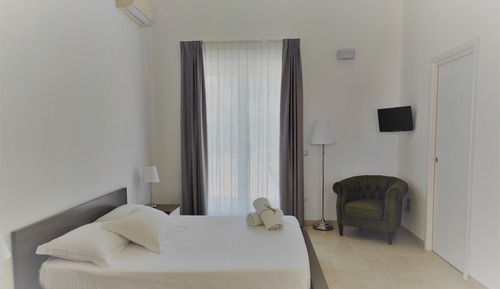 Studio, 1 Queen Bed, Kitchenette