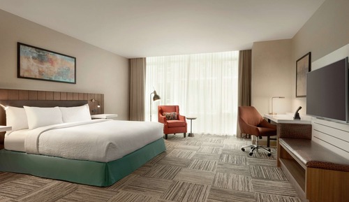 Room, 1 King Bed, Accessible (Hearing)