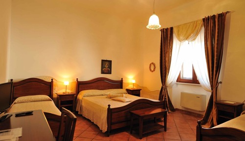 Classic Quadruple Room