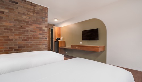 Twin Room (Two Single Beds)