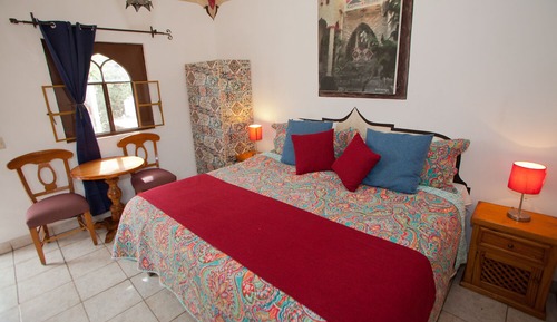 Double Room, 1 King Bed, Kitchenette