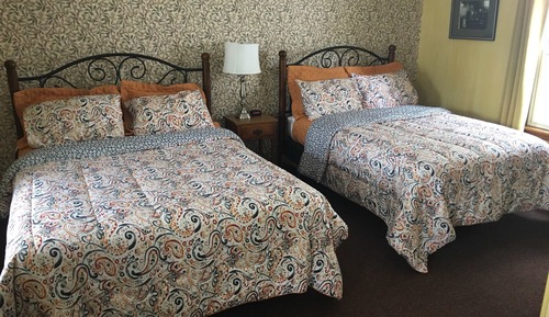 Basic Room, Multiple Beds, Non Smoking