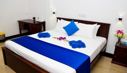 Deluxe Double Room, 1 King Bed, Garden View