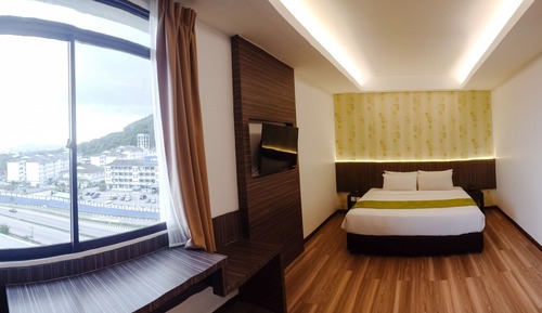 Executive Suite
