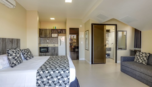 Deluxe Room, Partial Ocean View