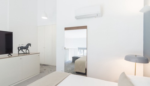 Premium Loft, 1 Queen Bed, Pool Access, Pool View