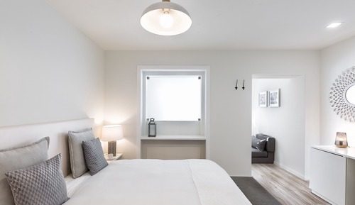 Deluxe Suite, 1 Queen Bed, Non Smoking, City View