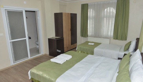 Comfort Triple Room, City View
