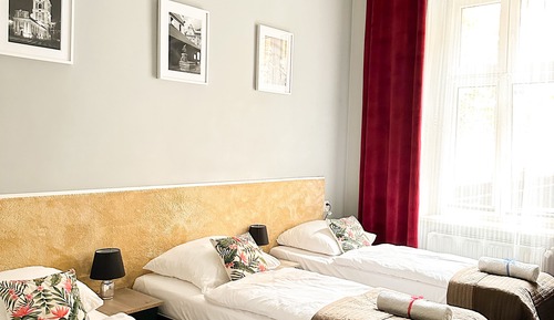 Comfort Triple Room, 3 Twin Beds, City View (13,18,23,28,33,38)