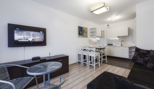 Apartment (210)