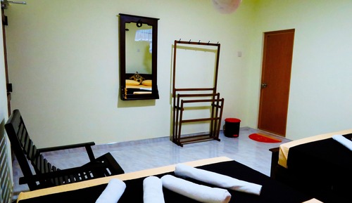 Deluxe Family Room 