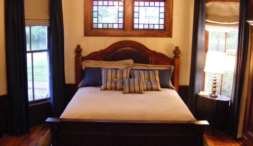 Basic Suite, 1 King Bed, Garden View (Magnolia)