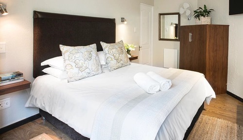 Standard Room (Oriole)