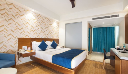Deluxe Room, 1 Double or 2 Twin Beds, Non Smoking, City View