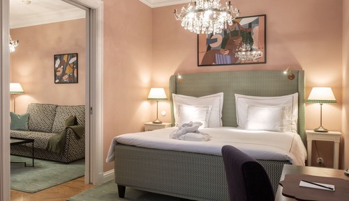 Junior Suite Courtyard
