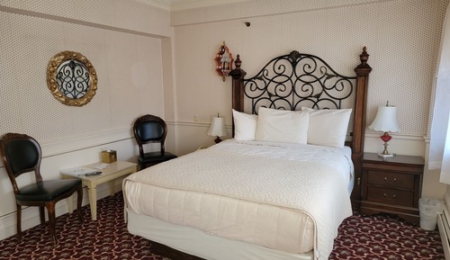 Standard Double Room 337