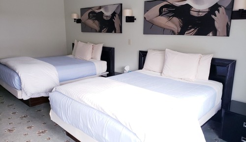 Deluxe Quadruple Room 305
