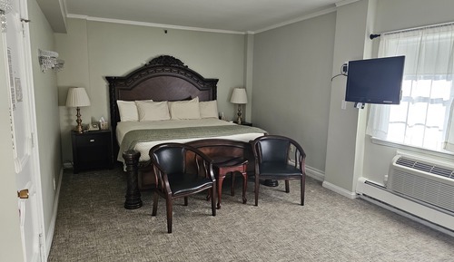 Deluxe Double Room 221