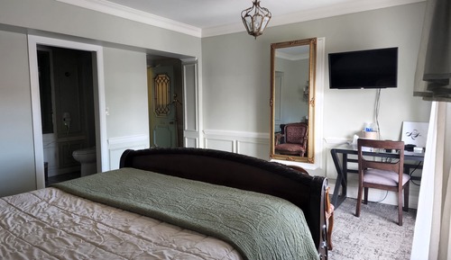 Deluxe Double Room 335