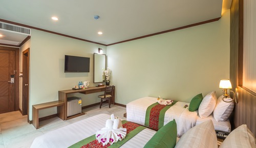 Deluxe Double or Twin Room (Cliff View)