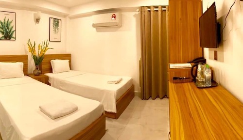 Standard Twin Room