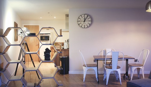 Large Executive 2 Bedroom Apartment