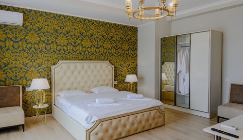 Superior Suite