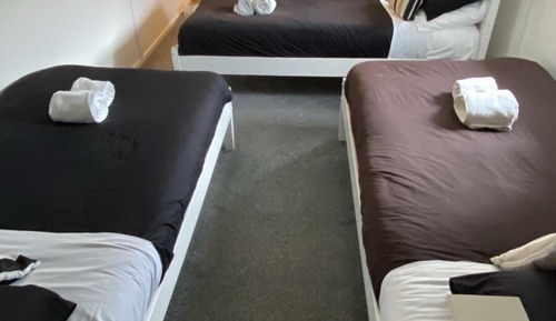 Family Room (Room 5)