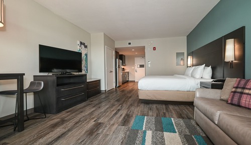 Studio Suite, 1 King Bed with Sofa bed, Non Smoking, Balcony