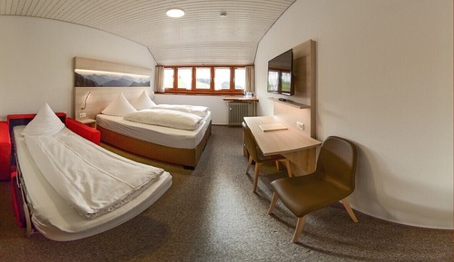 Triple Room