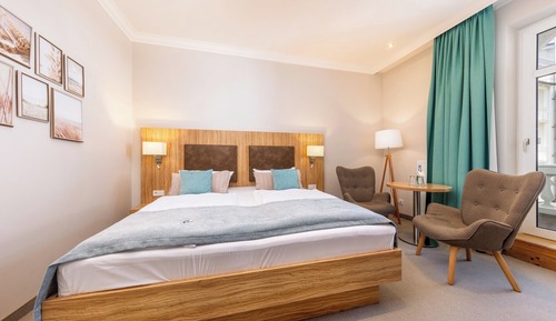Double Room, Balcony, Partial Sea View