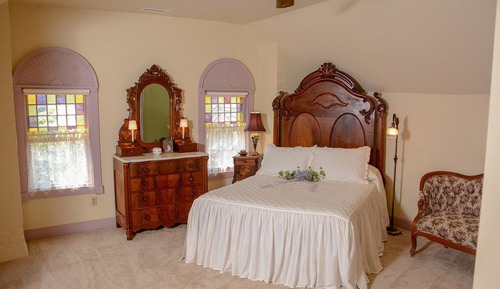 Bird's Nest Suite