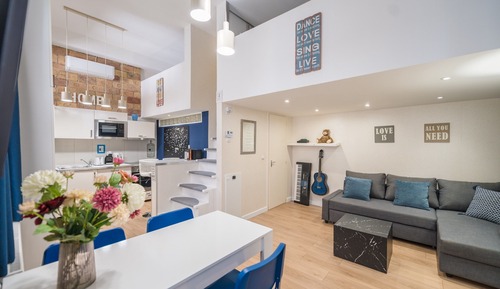 Design Apartment (BLUE)