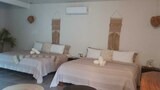 Deluxe Room, Multiple Beds