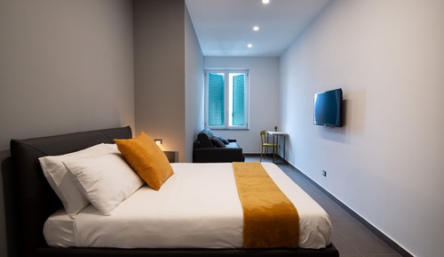 Deluxe Quadruple Room, City View