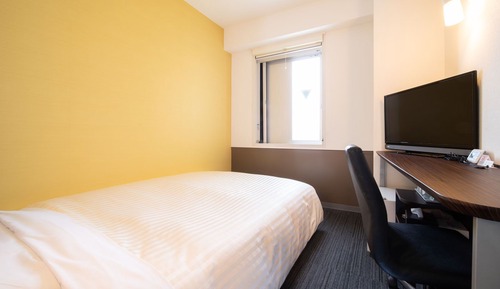 Wide Double Room, Smoking