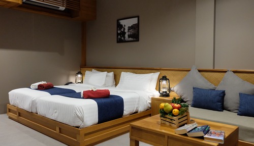 Deluxe Twin Room