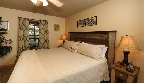 House, Multiple Beds, Hot Tub